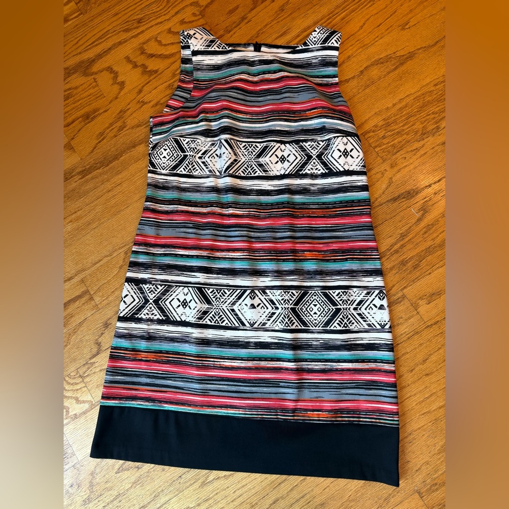 Pattern Sleeveless Dress - Picture 14 of 14